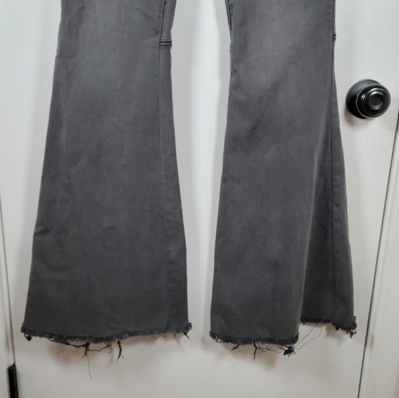 Free People Just Float On Black Flare Wideleg Jeans Size 29 - Picture 2 of 8